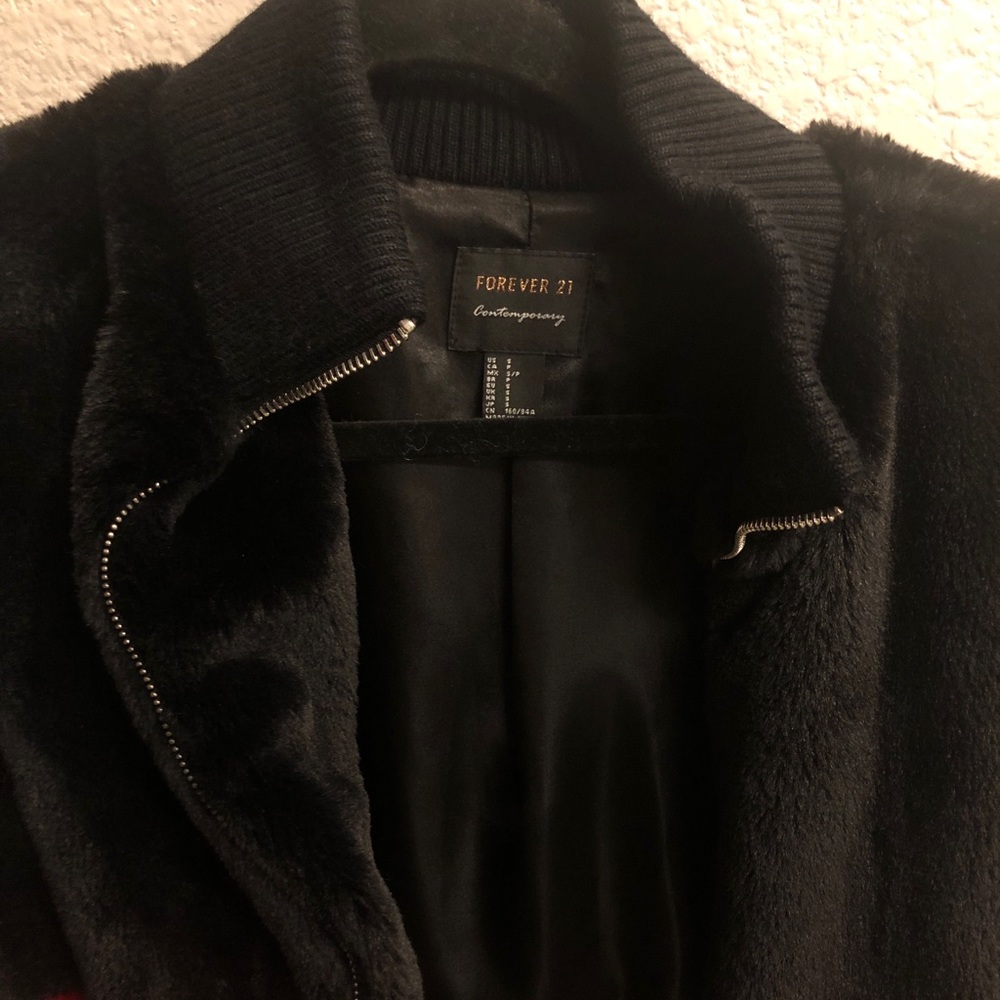 Puffer jacket - Picture 2 of 3